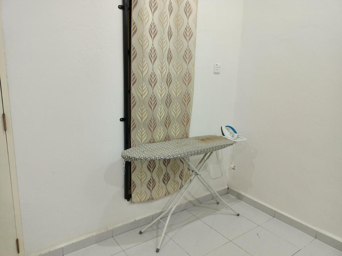 Ummi'S Homestay Kuala Besut Kampong Baru Εξωτερικό φωτογραφία