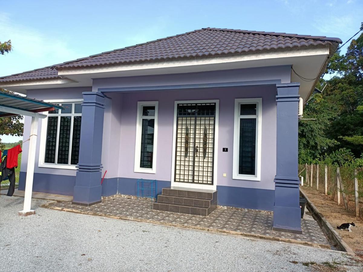 Ummi'S Homestay Kuala Besut Kampong Baru Εξωτερικό φωτογραφία